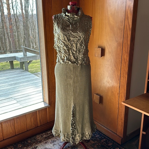 Pretty Jolie Mine Paris Celery Satin Crinkle Skirt Set Sz 10 NWT! Orig $338! - Picture 1 of 10